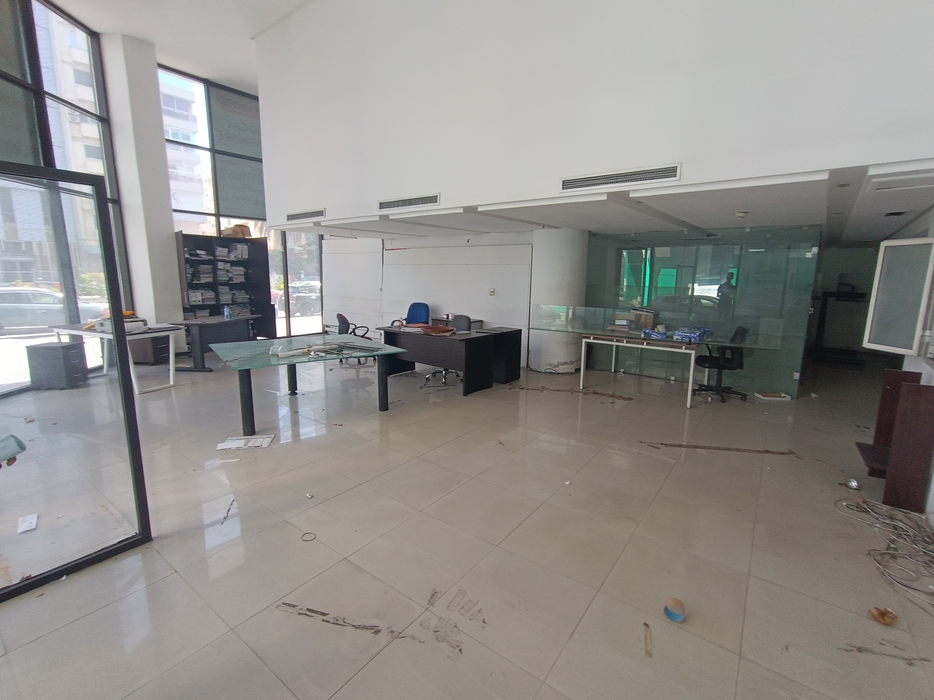 local commercial de 256m2 a la vente en plein bd zerktouni - Photo 2