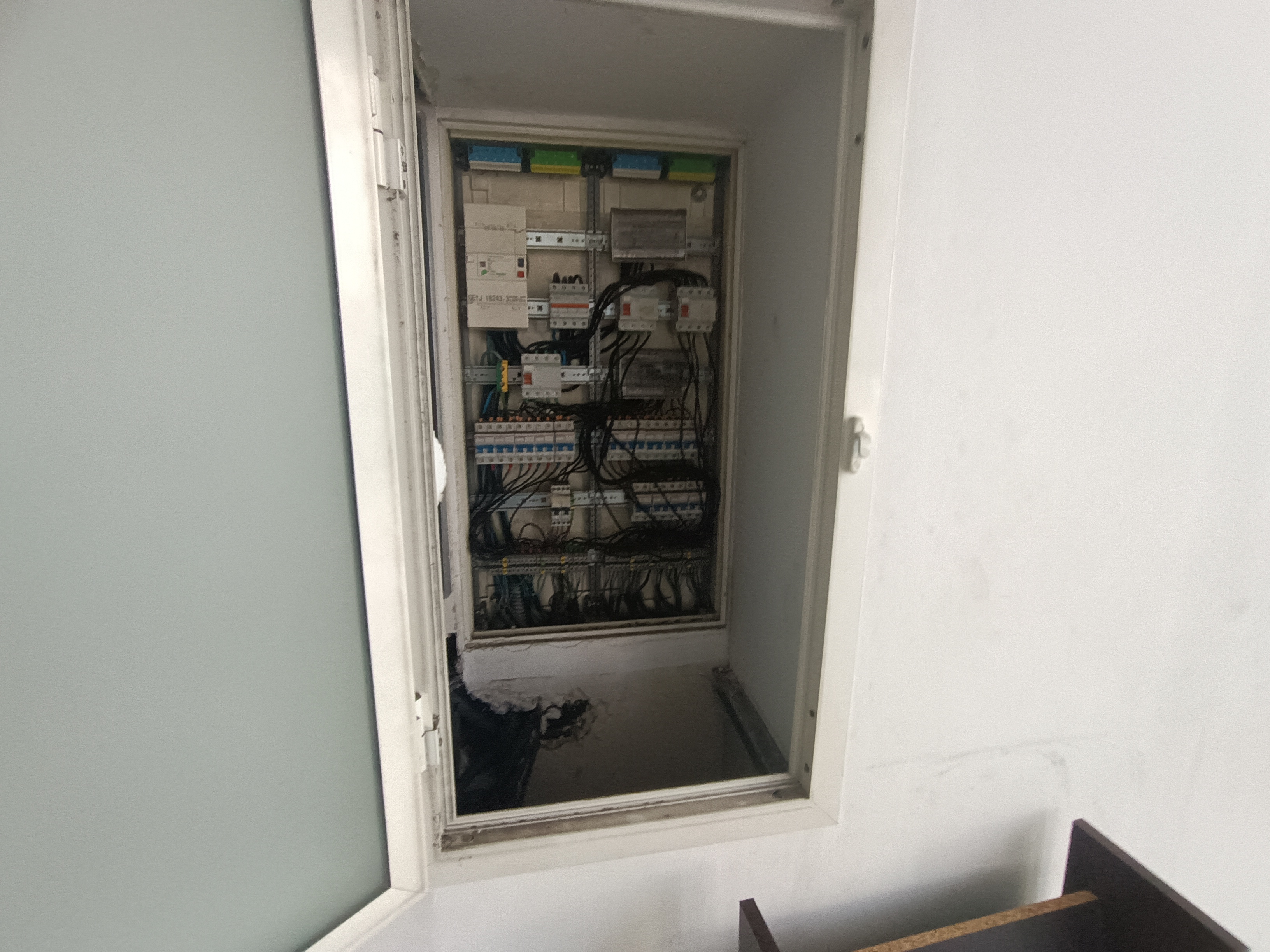 local commercial de 256m2 a la vente en plein bd zerktouni - Photo 4