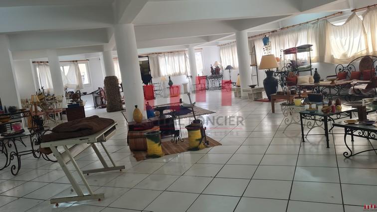 Immeuble professionnel R+5 de 1000 m2 de surface utile a la vente quartier Anfa - Photo 2