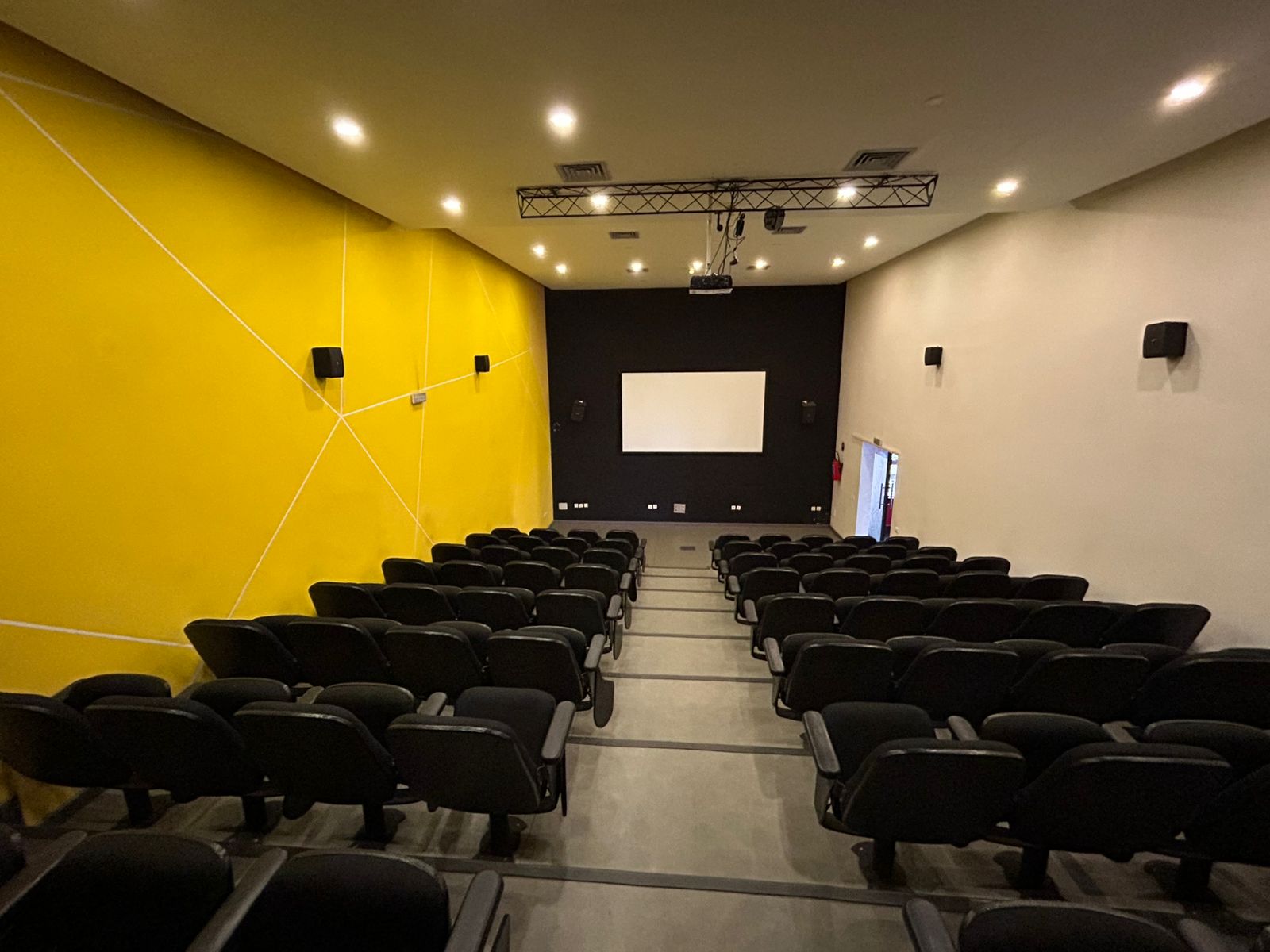 Immeuble professionnel R+5 de 1000 m2 de surface utile a la vente quartier Anfa - Photo 8